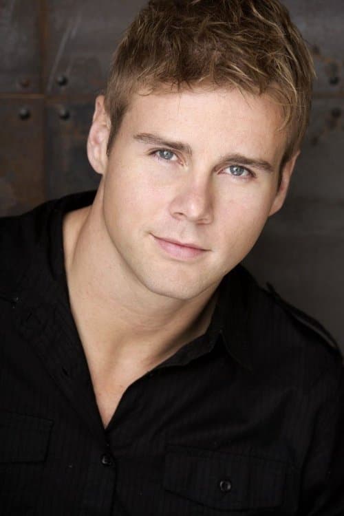 Aaron Hill image