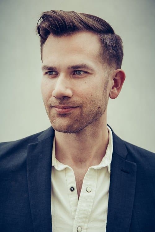 Aaron Moorhead image