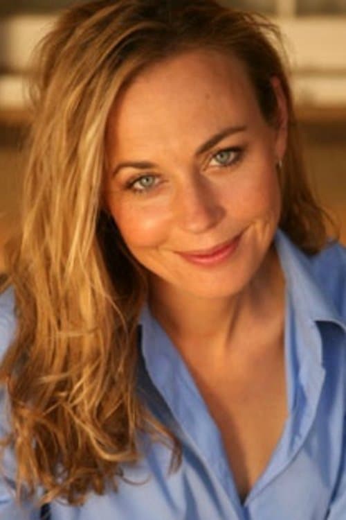 Abi Tucker image