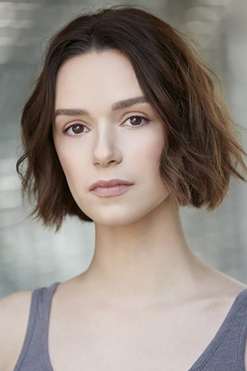 Alex Essoe image
