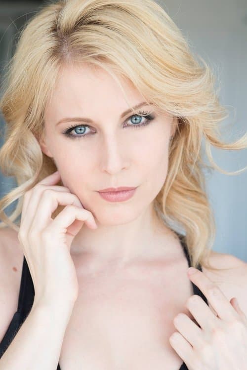 Alison MacInnis image
