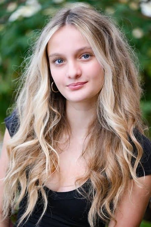 Amelie McLain image