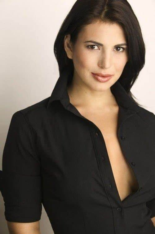 Andrea Leon image