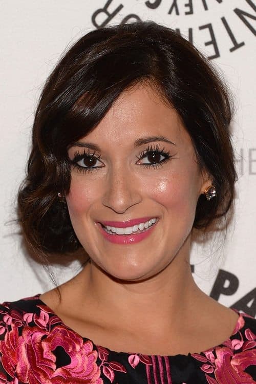 Angelique Cabral image