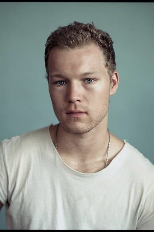 Angus O'Brien image