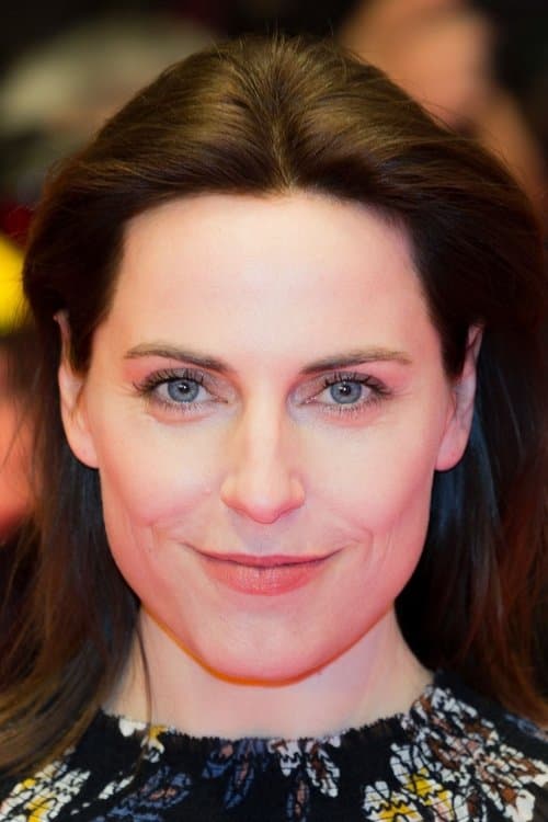 Antje Traue image