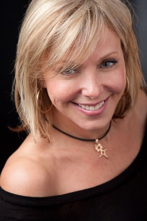 Ava Lazar image