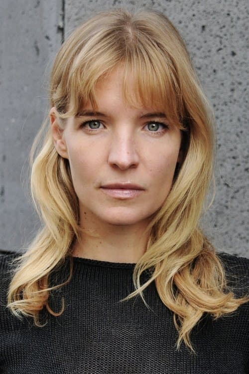 Bea Brocks image