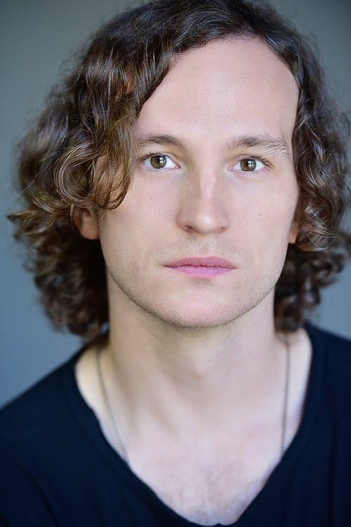 Ben Isaacs image