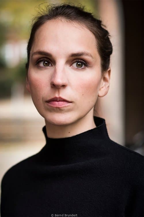 Caroline Erikson image