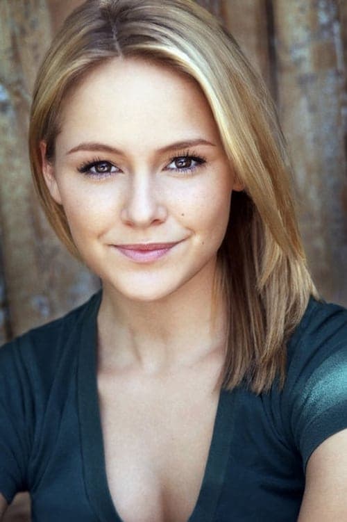 Cassi Thomson image