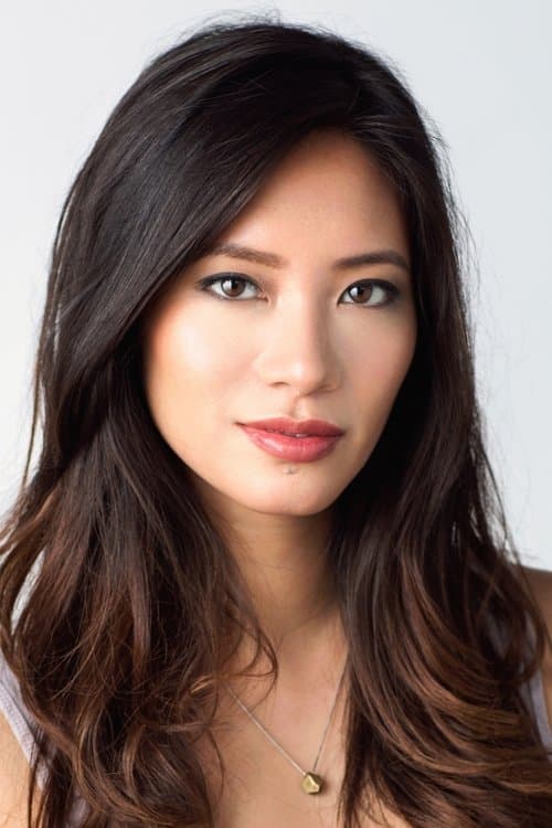 Chantal Thuy image