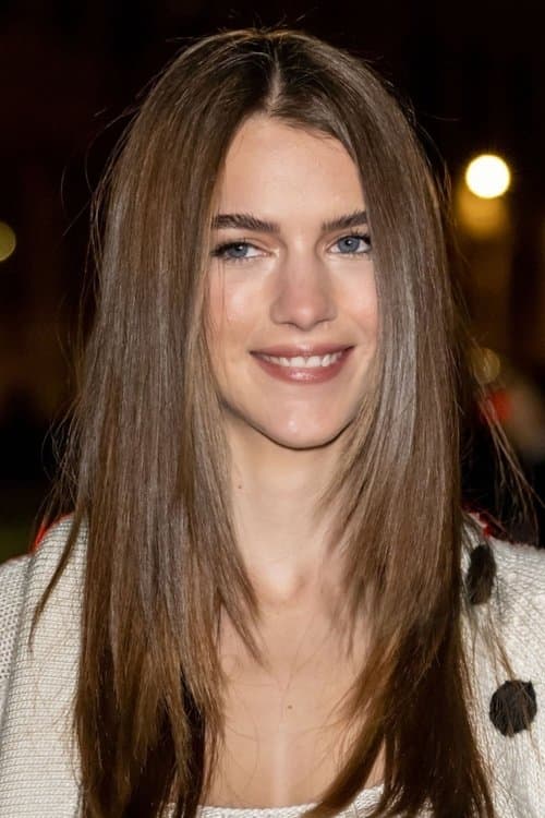 Chloe East image