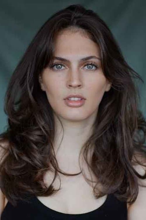 Chloe Karr image