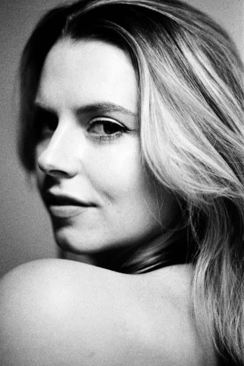 Chloe Wick image