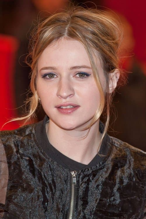 Christa Théret image