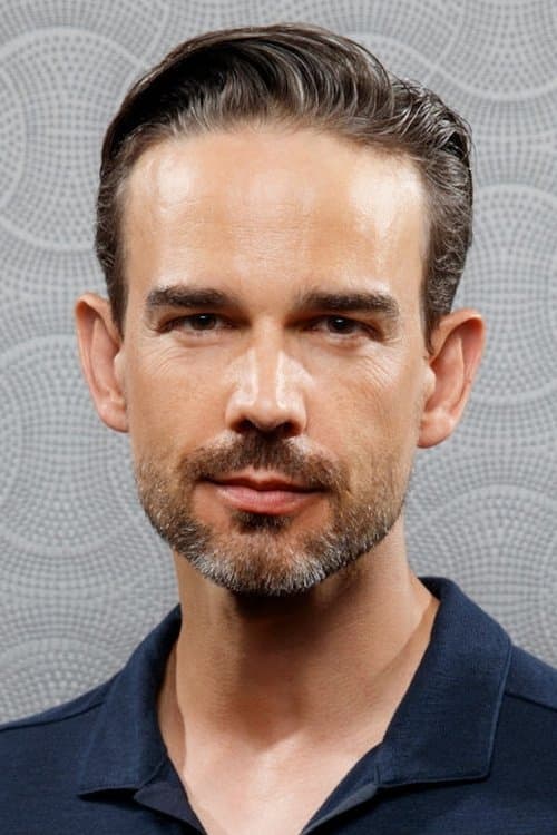 Christopher Gorham image