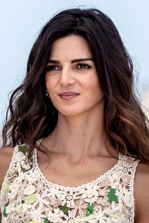 Clara Lago image