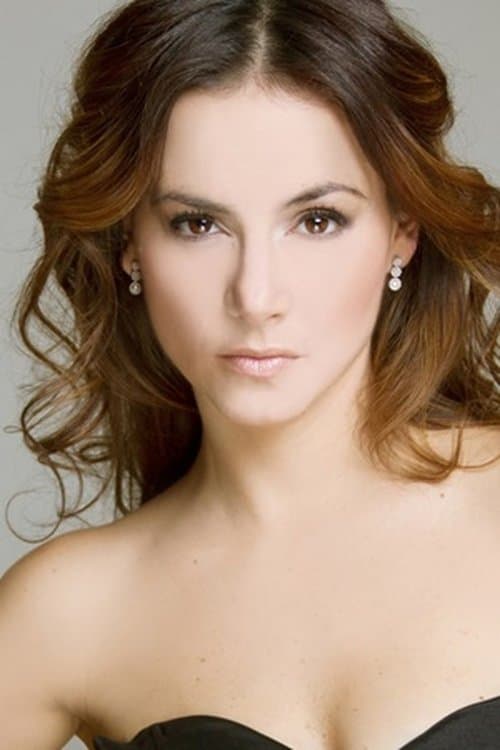 Claudia Lizaldi image