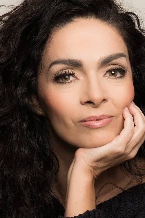 Claudia Ohana image