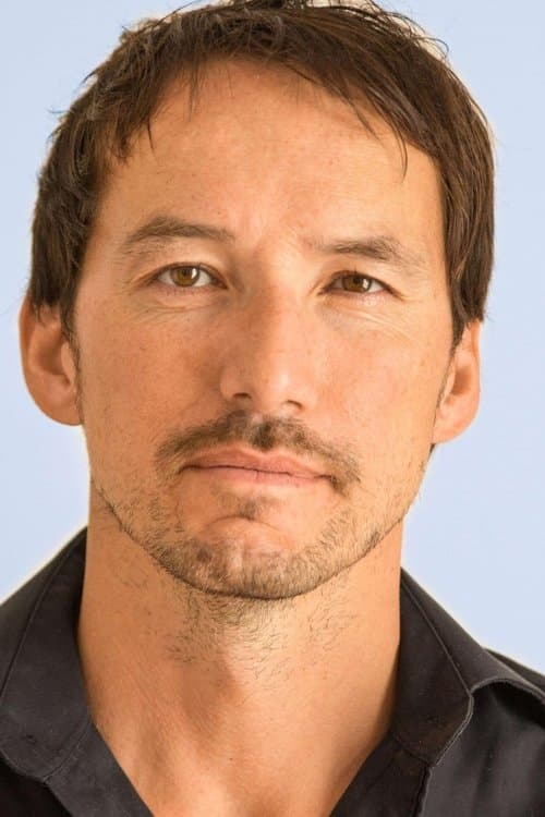 Cohen Holloway image