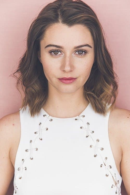 Courtney Baxter image