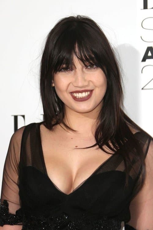 Daisy Lowe image