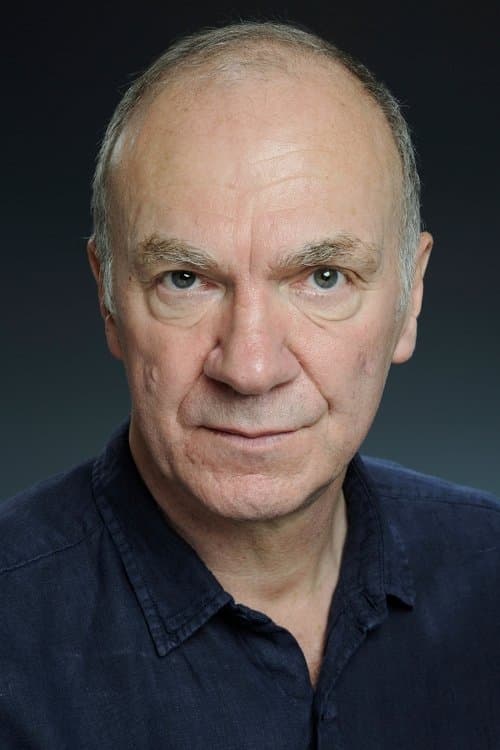 Derek Hutchinson image