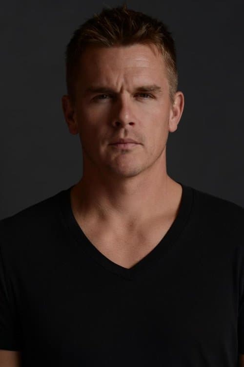 Derek Ray image