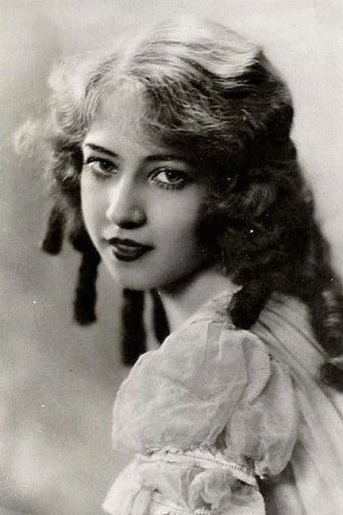 Doris Lloyd image