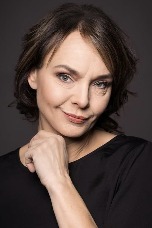 Elina Reinold image