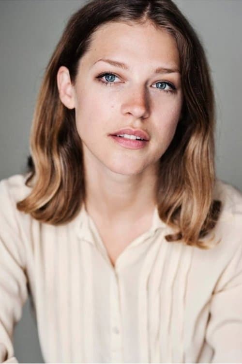 Emma Louise Saunders image