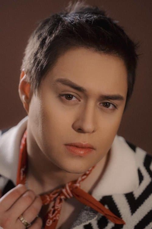 Enrique Gil image