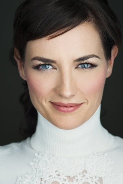 Erica Carroll image