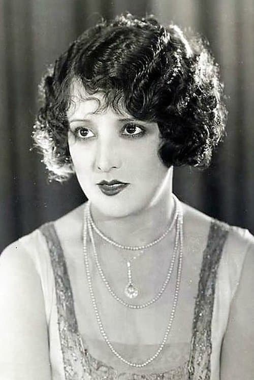 Estelle Taylor image