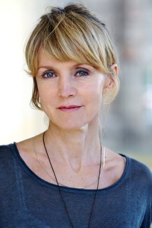 Esther Esche image