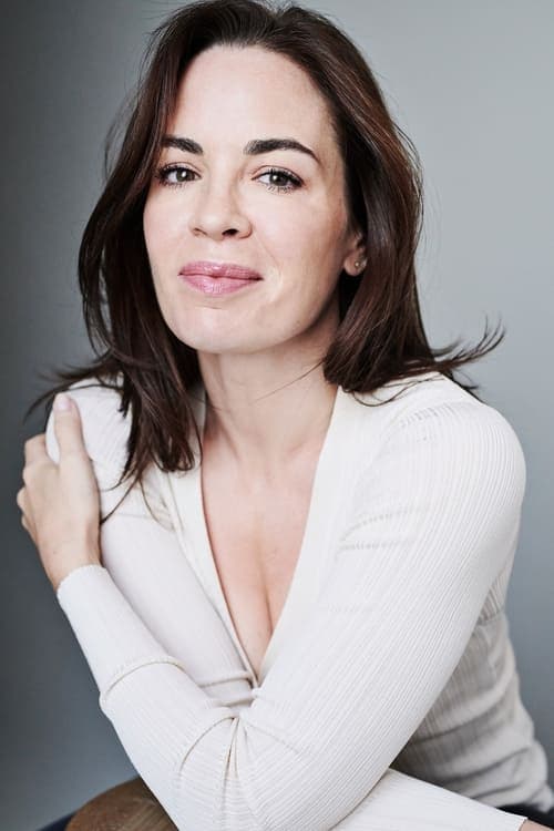 Eve Macklin image