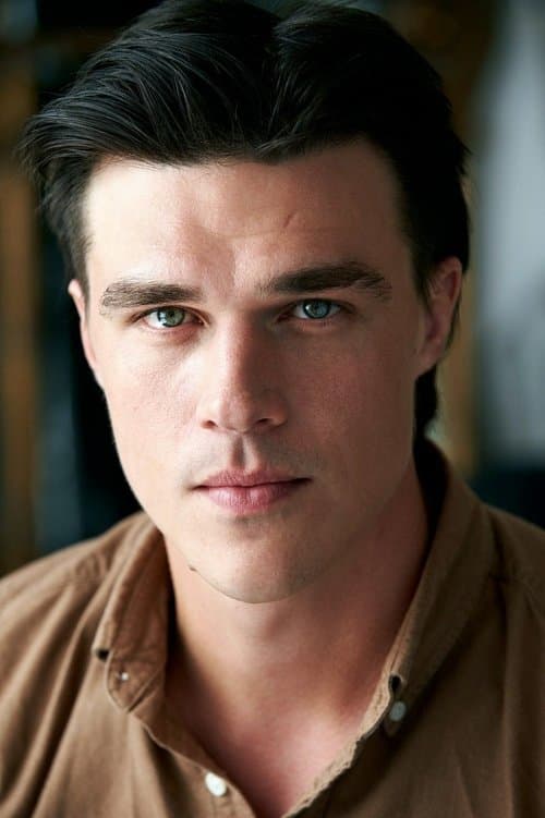 Finn Wittrock image