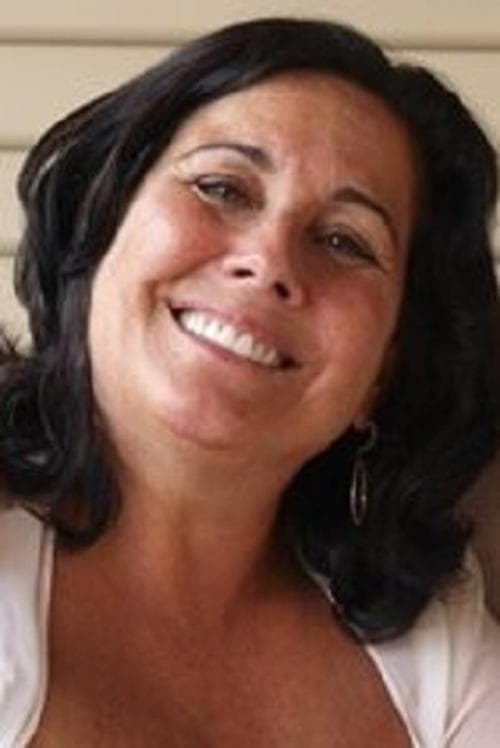 Gail DeFaria image