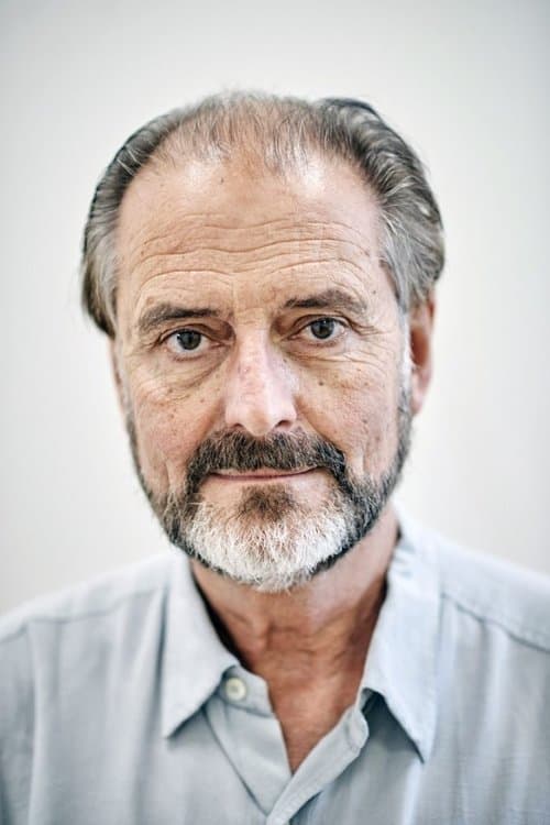 Gareth Armstrong image