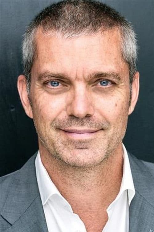 Gil Darnell image