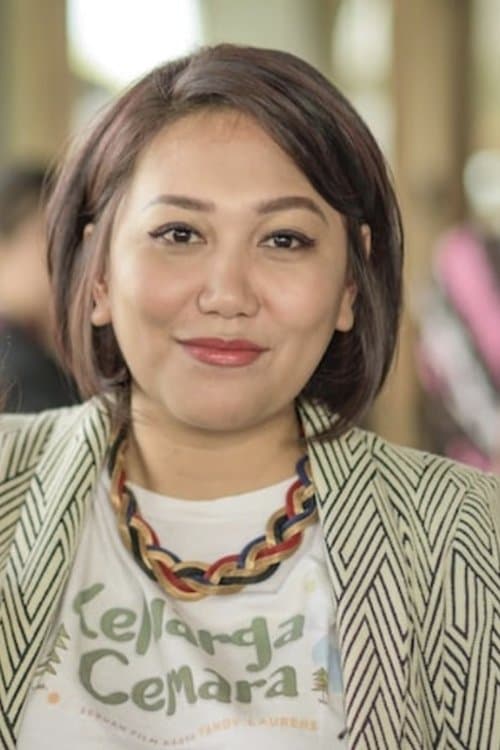 Photo of Gina S. Noer