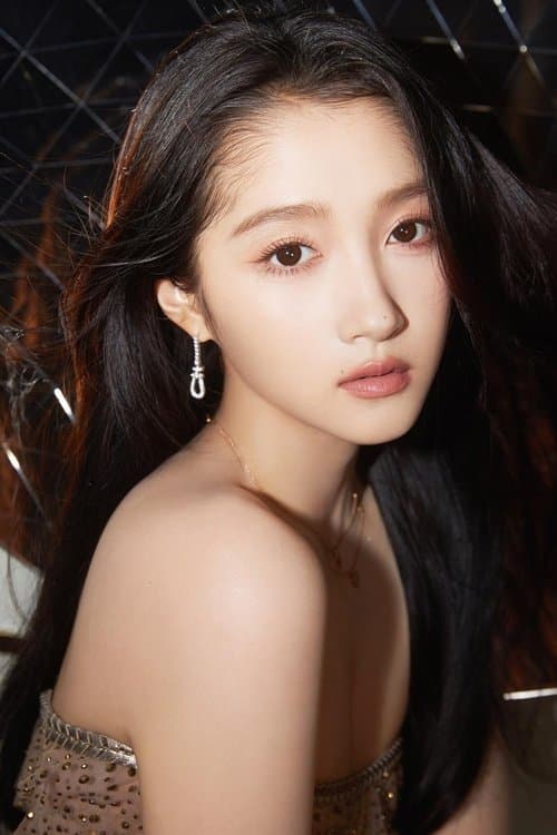 Guan Xiaotong image