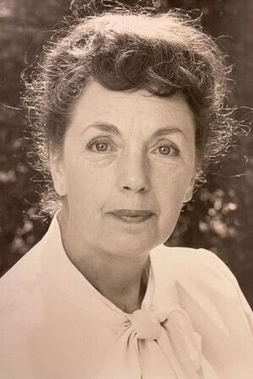 Helen Kleeb image