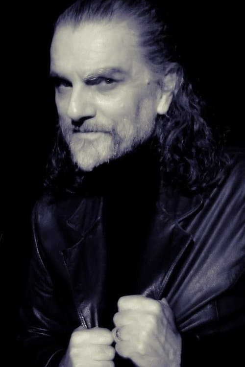 Hique Gomez image