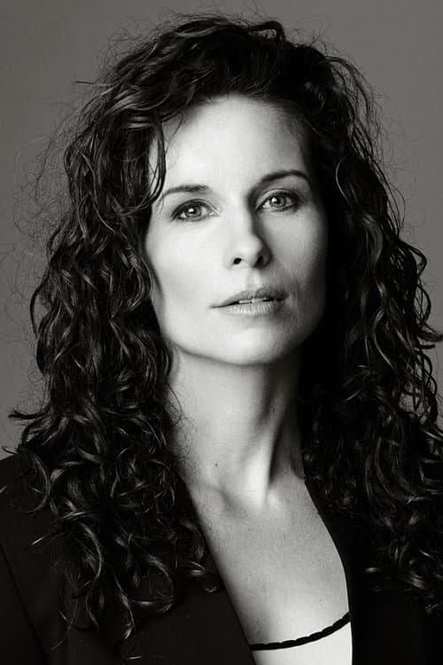 Holly Dignard image