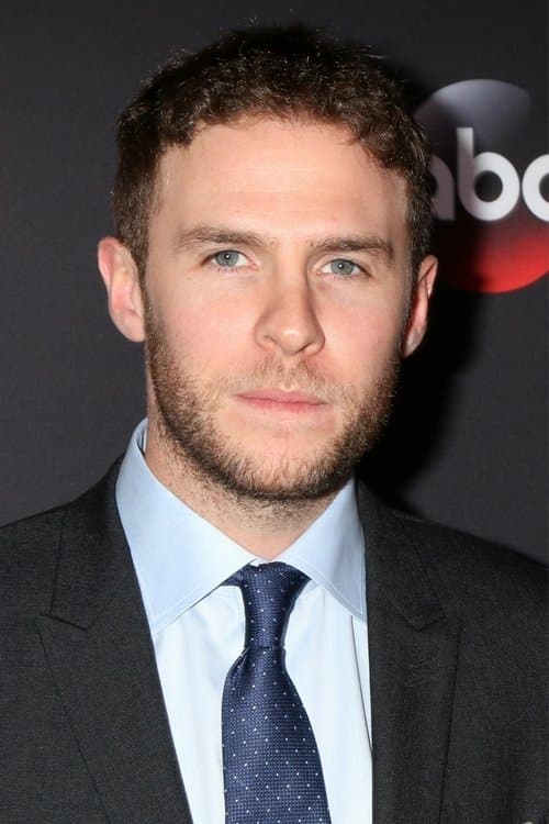 Iain De Caestecker image