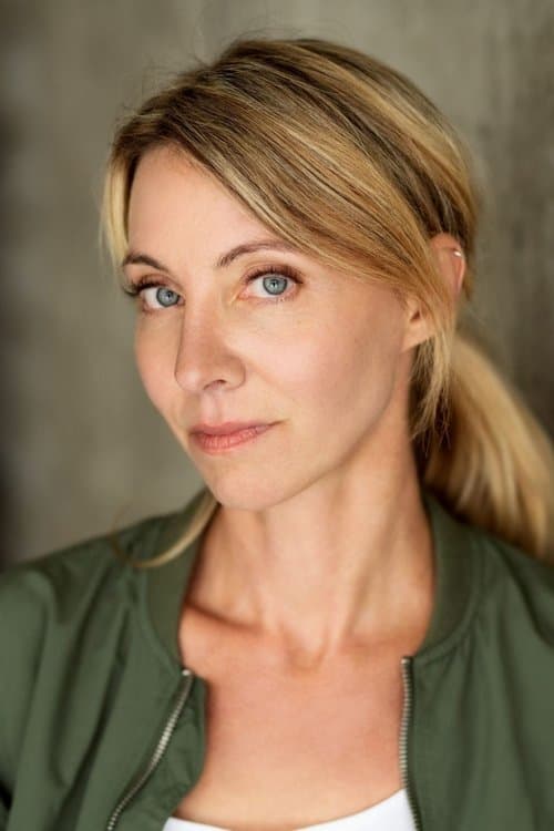 Julia Heinze image