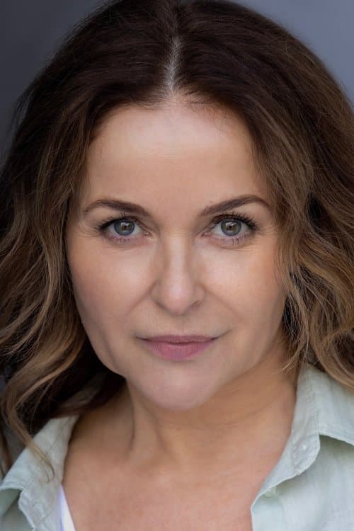 Julia Sawalha image