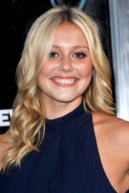 Julianna Guill image